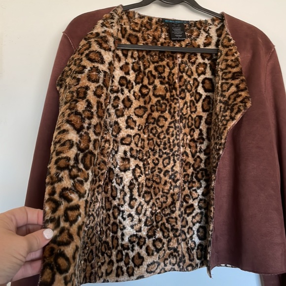 ❤️ BCBG for Nordstrom faux suede and faux leopard fur lined jacket - Picture 4 of 10